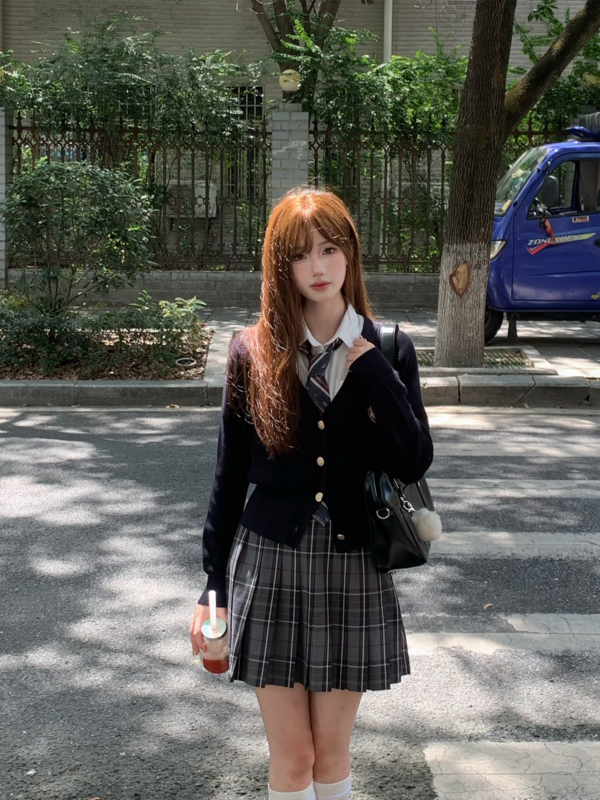 【Kyouko House】Original Autumn And Winter College Style Four-Color Knitted Waist Badge Cardigan